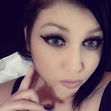 Photo nue de fuite OnlyFans de Russian Roulette