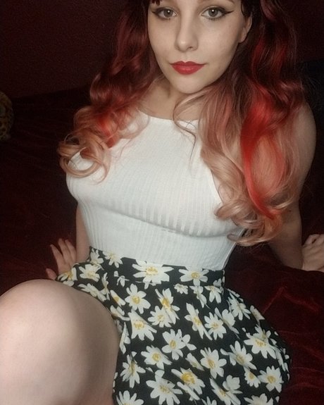 Naken lekkede OnlyFans-bilde av Brattyruby