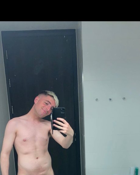 Nagie wyciekłe zdjęcie OnlyFans od Ross