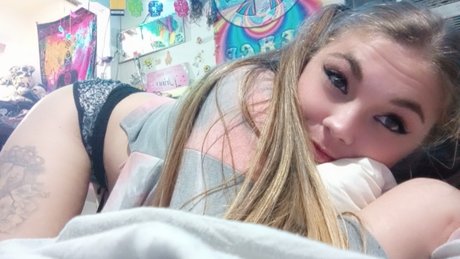 Naken läckt OnlyFans-bild av Rose Pink Monique 