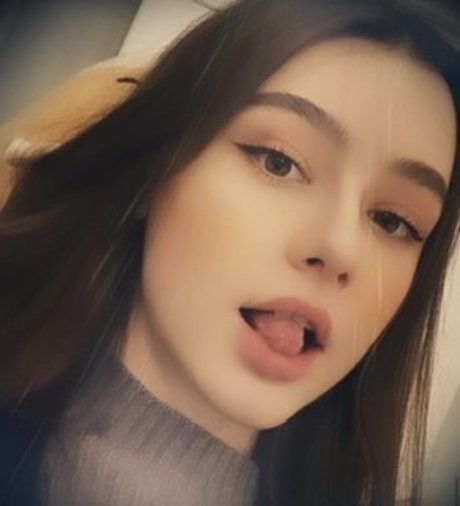 Naken lekkede OnlyFans-bilde av Dailana Loma