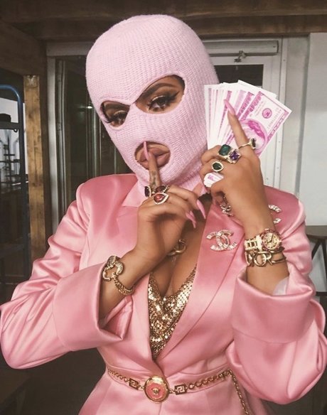 Naken läckt OnlyFans-bild av Sahdie Fonc