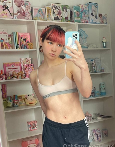 Naken läckt OnlyFans-bild av Ywukki