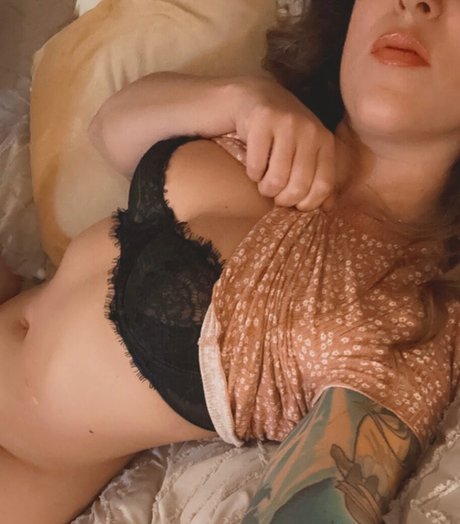 Naken läckt OnlyFans-bild av Avavette