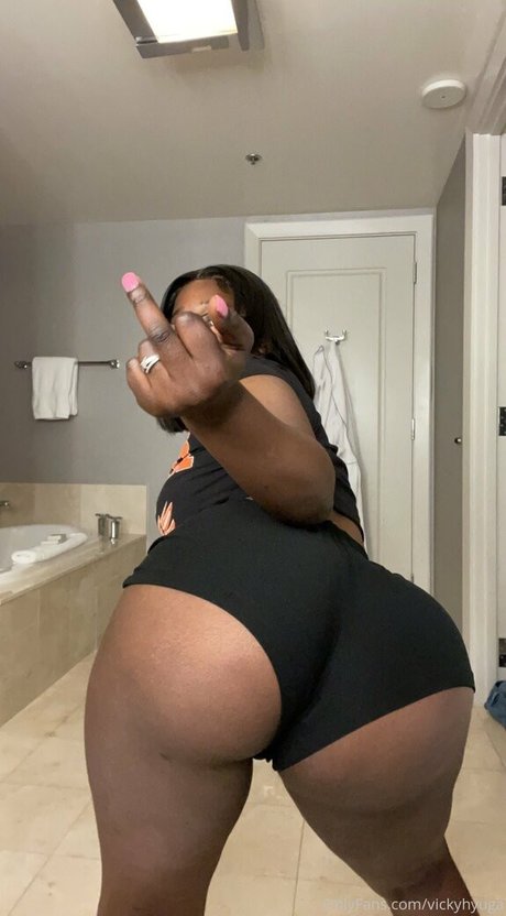 Nahá fotka uniklých OnlyFans od Vickyhyuga