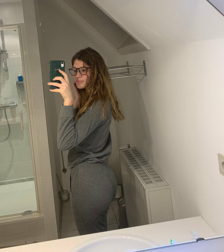 Nahá fotka uniklých OnlyFans od Lovvejane
