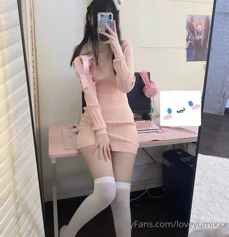 Naken lekkede OnlyFans-bilde av Loveyumixxx