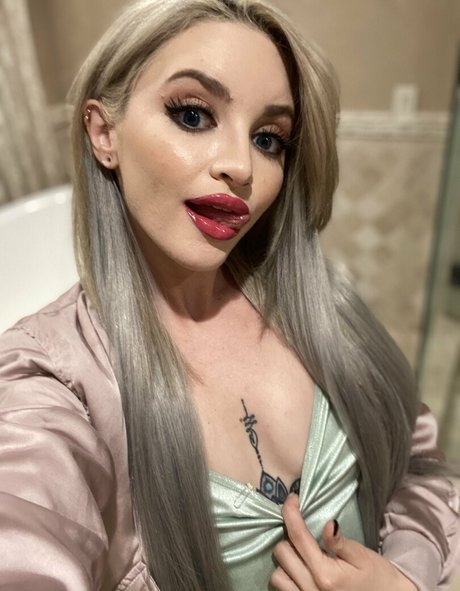 Lola Fae