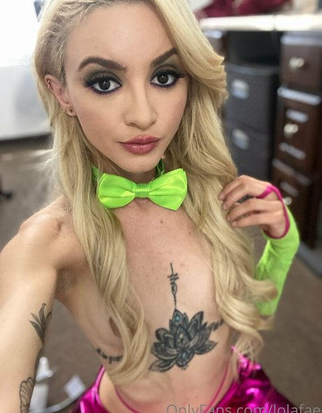 Nahá fotka uniklých OnlyFans od Lola Fae