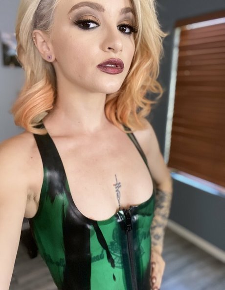 Lola Fae