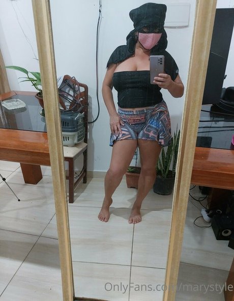 Nahá fotka uniklých OnlyFans od Marystyle