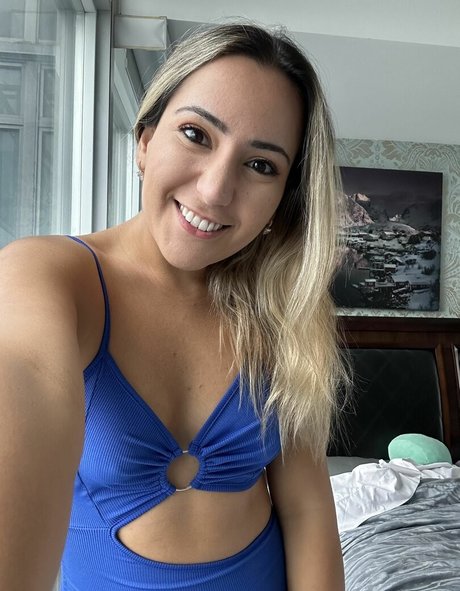 Photo nue de fuite OnlyFans de Selina Amini