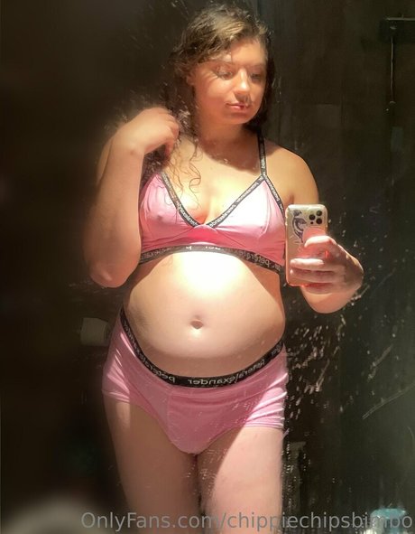 Naken lekkede OnlyFans-bilde av Chippiechipsbimbo