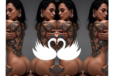 Naken lekkede OnlyFans-bilde av Tattoed Skinny