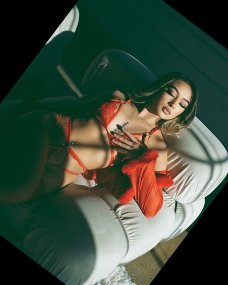 Naken lekkede OnlyFans-bilde av Sara Sheehan