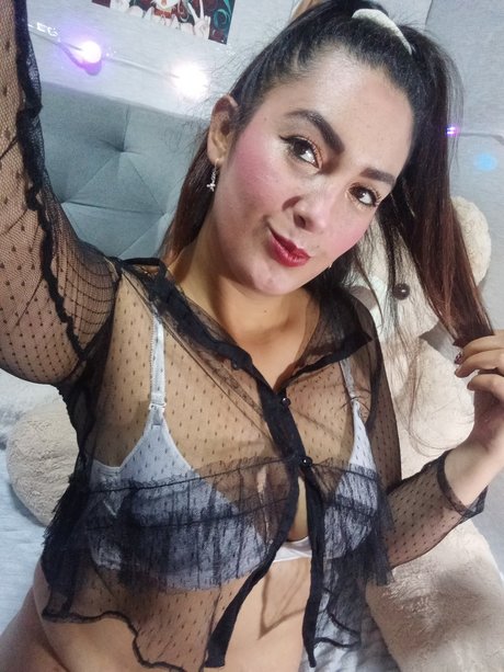 Alaston vuotanut OnlyFans-kuva Sara