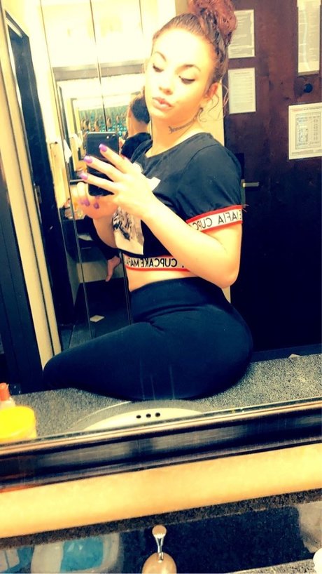 Naken lekkede OnlyFans-bilde av Savvy