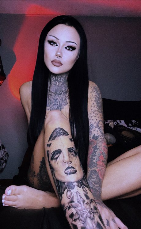 Nahá fotka uniklých OnlyFans od Maddy Mayhem