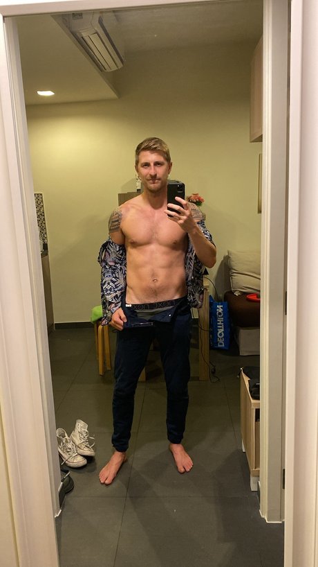 Naken lekkede OnlyFans-bilde av Yourbritishguy