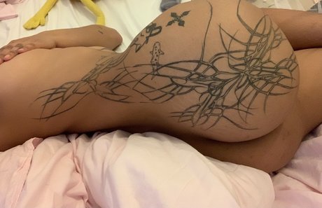 Naken läckt OnlyFans-bild av Prince Nubia