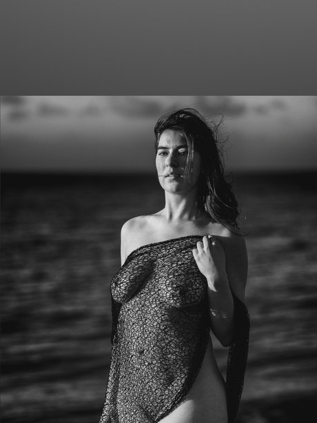 Naken lekkede OnlyFans-bilde av Beke