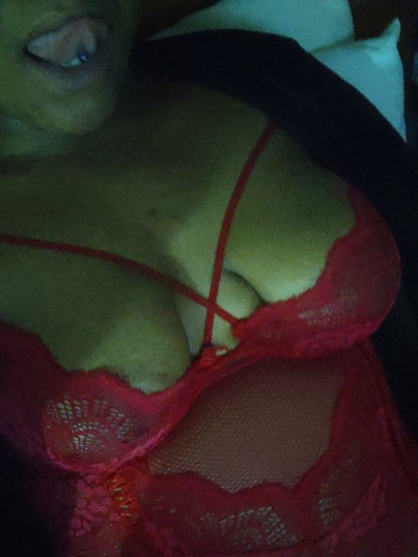 Nahá fotka uniklých OnlyFans od Juicy Kandy