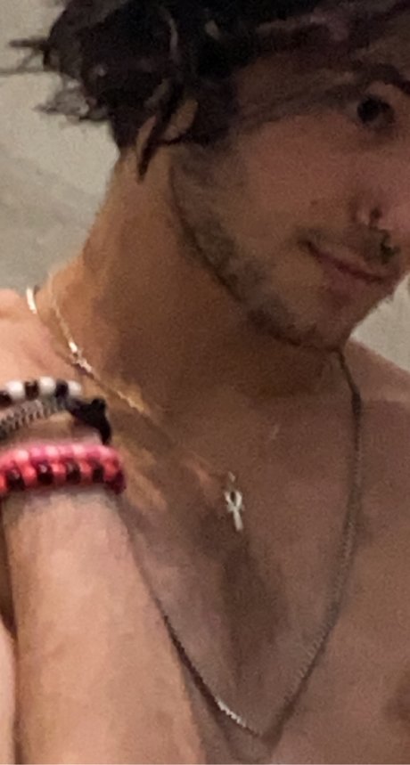 Naken lekkede OnlyFans-bilde av Zan
