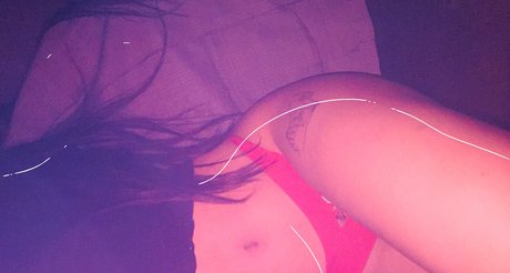 Naken lekkede OnlyFans-bilde av Zarasa 