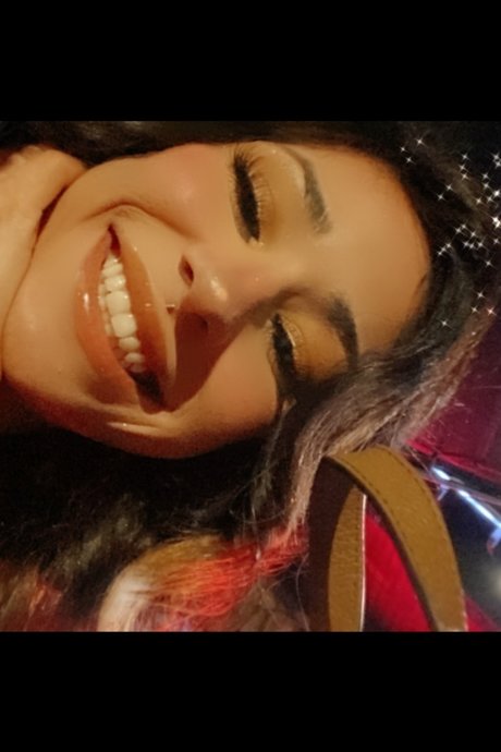 Naken lekkede OnlyFans-bilde av Kitty