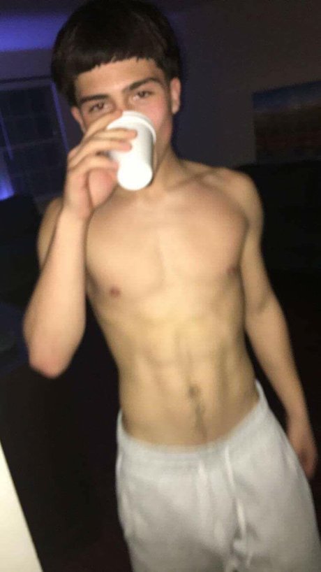 Naken läckt OnlyFans-bild av Zay 