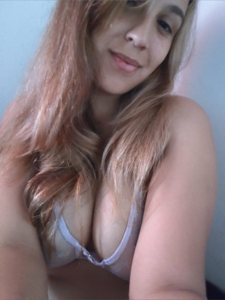 Naken läckt OnlyFans-bild av Zoe