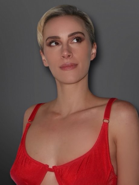Naken läckt OnlyFans-bild av Navycanread
