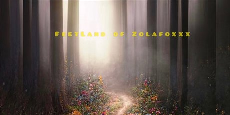 Naken lekkede OnlyFans-bilde av Feetgodesszolafoxxx
