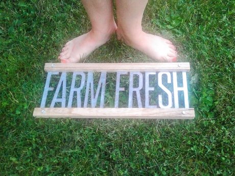 Naken lekkede OnlyFans-bilde av Farm Feet