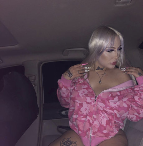 Nahá fotka uniklých OnlyFans od Snobunny 