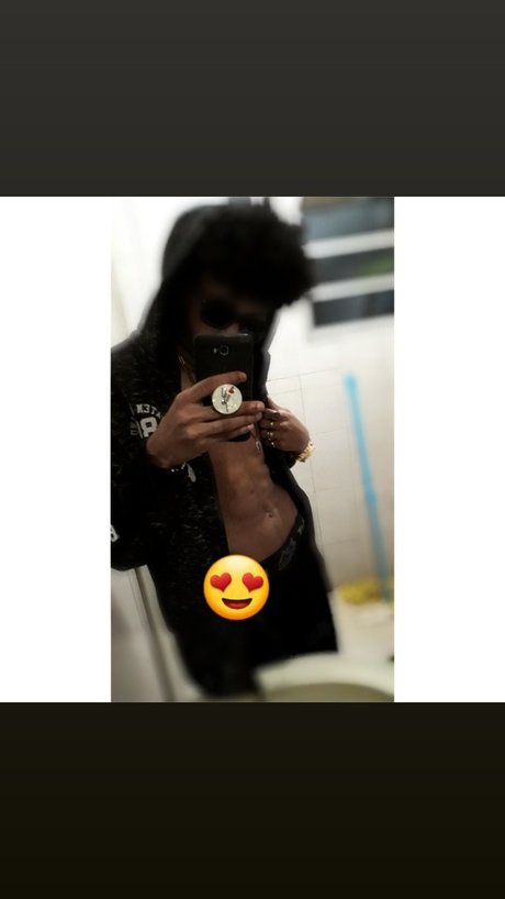 Naken lekkede OnlyFans-bilde av Fernando Braga