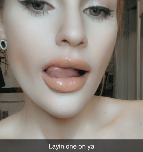 Naken läckt OnlyFans-bild av Victoria