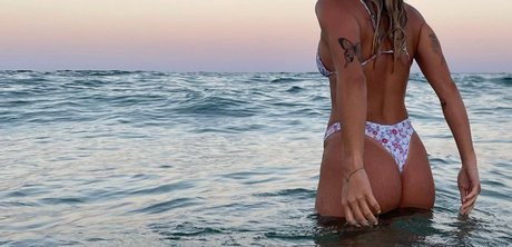 Foto nua vazada do OnlyFans de Iza 