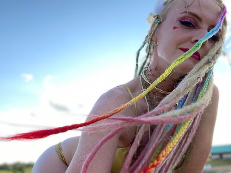 Naken läckt OnlyFans-bild av Onlyzenjen