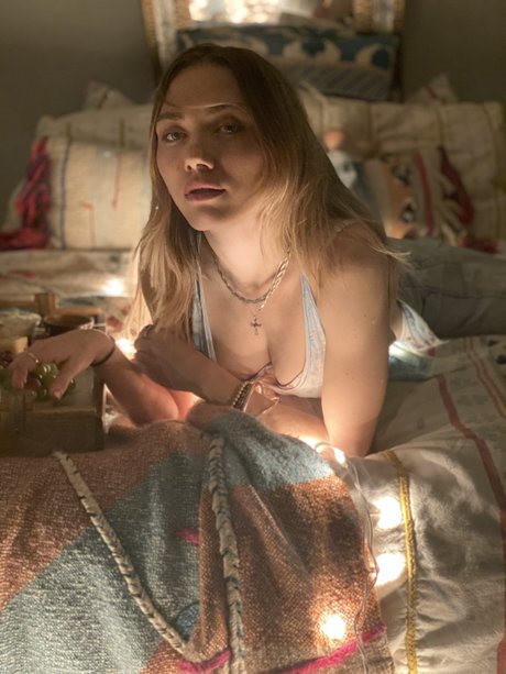 Naken lekkede OnlyFans-bilde av Opalescent