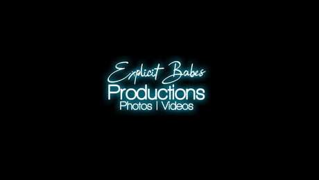 Naken lekkede OnlyFans-bilde av Xplicit Babes Production