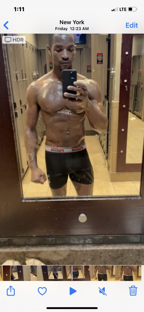 Nahá fotka uniklých OnlyFans od Nemo