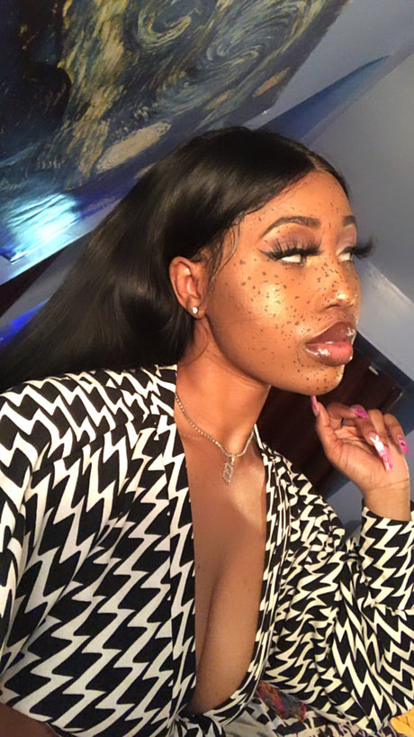 Naken läckt OnlyFans-bild av Princess B