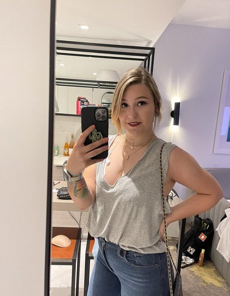 Naakte gelekte OnlyFans-foto van Fooya