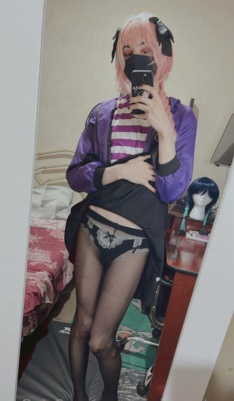 Nahá fotka uniklých OnlyFans od Femboyalma
