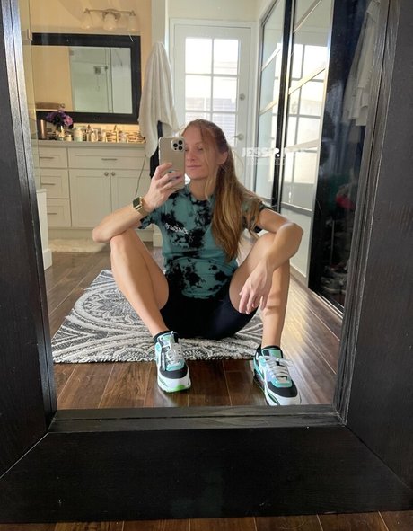 Jessiraefree  nude leaked OnlyFans photo
