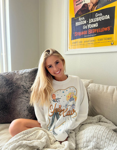 Alaston vuotanut OnlyFans-kuva Dakotajane