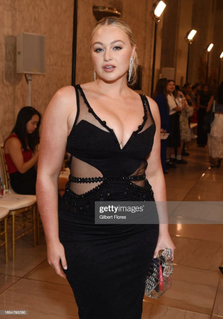 Iskra Lawrence