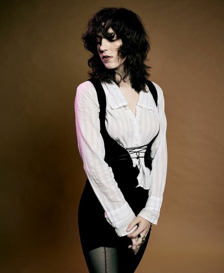 Jasmine van den Bogaerde