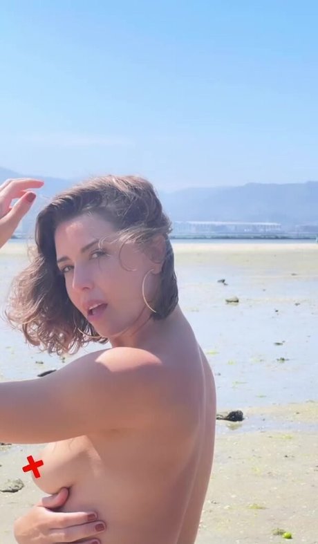 Naken läckt OnlyFans-bild av Erika Sanz